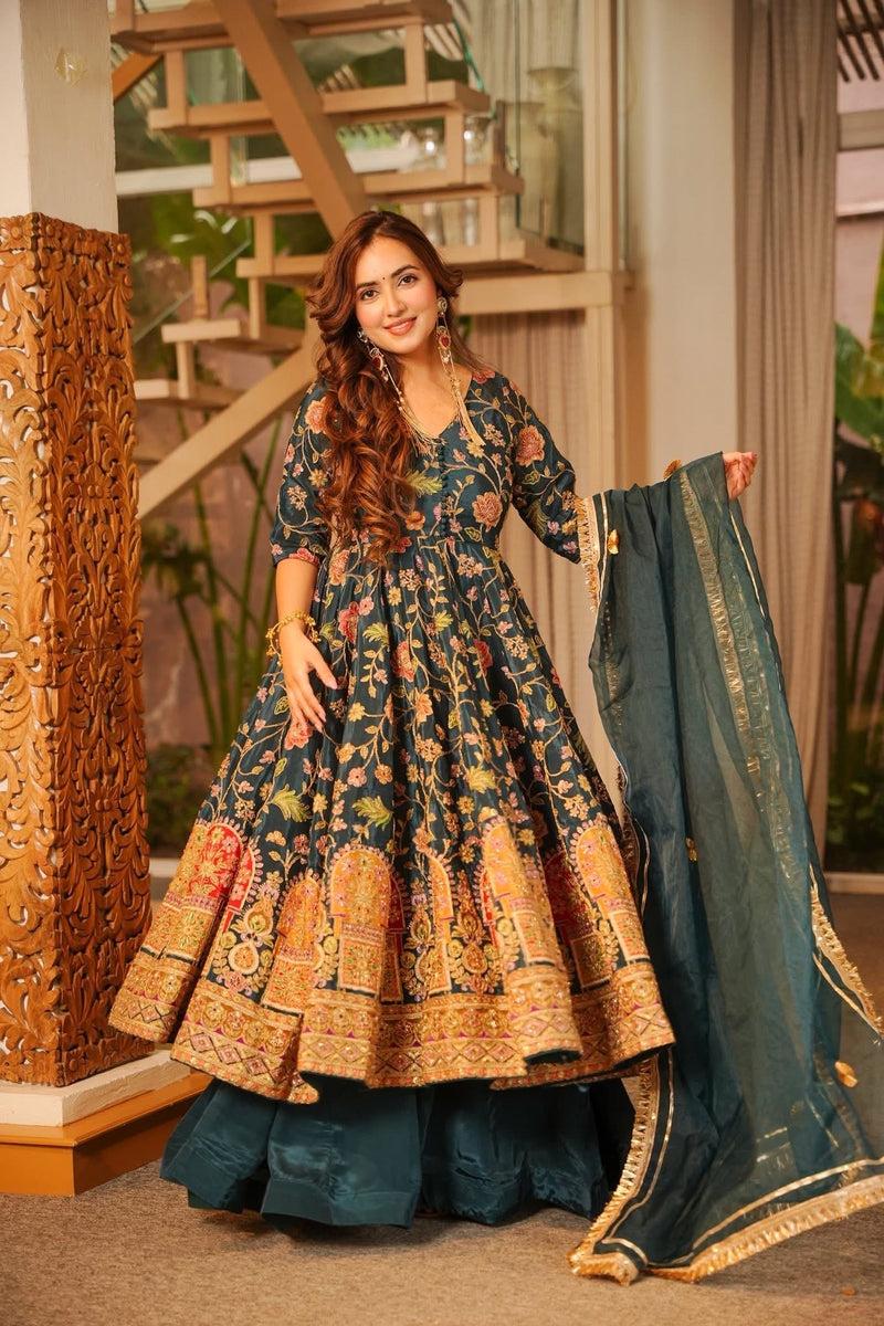 Digital Printed Doria Lawn Frock – 3-Piece Dress with Munar Lawn Dupatta