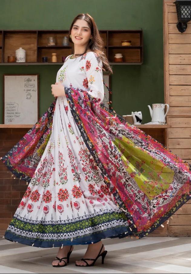 Digital Printed Doria Lawn Frock – 3pc Dress